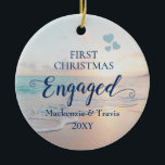 Décoration En Céramique Premier Noël Engagé Beach Sunset Ceramic Ornam<br><div class="desc">Garder l'ornement Fiançailles avec un coucher de soleil romantique sur une mer tropicale avec des vagues bleu turquoise turquoise et une plage de sable rose avec de belles couleurs pastel est parfait pour le couple qui s'est engagé sur une plage ou planifie un mariage de destination.</div>