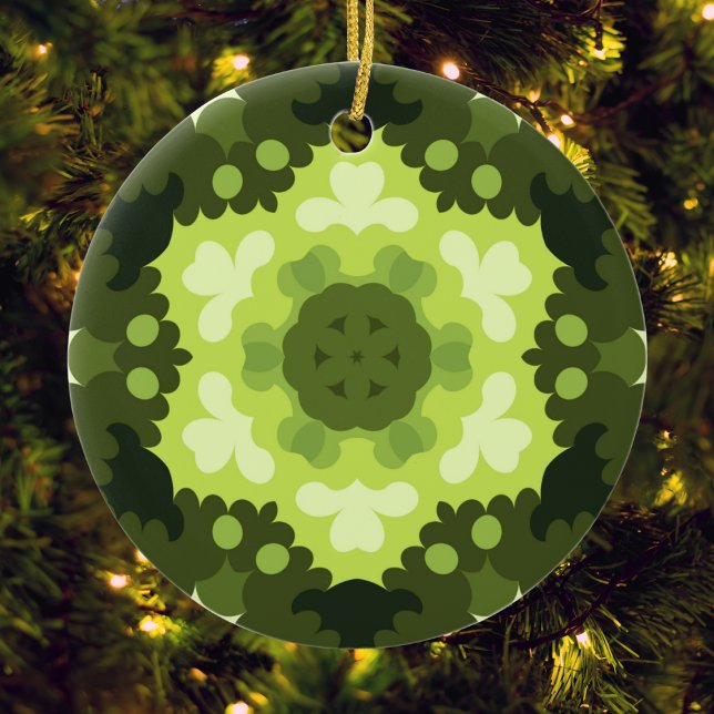 Décoration En Céramique Retro Mandala Green (Green Retro Mandala Christmas Ornament from Wormhole Orbital)