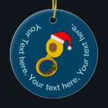 Décoration En Céramique Santa Hat Tuba<br><div class="desc">Un sousaphone portant un casquette Père Noël est un cadeau amusant pour les musiciens tuba,  les professeurs de musique et les élèves de la chorale tuba,  des groupes de concert et de marche à Noël et les fêtes d'hiver.</div>