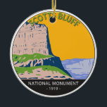 Décoration En Céramique Scotts Bluff Monument National Nebraska Vintage<br><div class="desc">Scotts Bluff conception d'illustration vectorielle. Le site protège les vestiges de sentiers terrestres,  les prairies à herbe mixte,  les terres arides escarpées,  les falaises vertigineuses et la zone riveraine le long de la rivière North Platte.</div>
