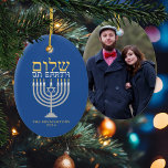Décoration En Céramique Shalom Peace sur Terre Hanoukka Photo de vacances<br><div class="desc">Shalom Peace on Earth Hanoukka Holiday Photo Ornament - le complément parfait pour votre famille interconfessionnelle ! Festive Hanoukka bleu avec un élégant menorah argent et or Hébreu Shalom - Paix sur Terre! Facile à customiser avec du texte, des polices et des couleurs. Créé par le designer pro de Zazzle...</div>