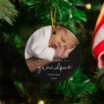 Décoration En Céramique Simple mon premier Noël en grand-père Photo<br><div class="desc">Un design simple et moderne pour ce cadeau d'ornement photo. Pour customiser avec votre photo préférée. Vous pouvez aussi facilement changer la couleur de la police à votre goût. Parfait pour célébrer votre premier Noël en tant que grand-père.</div>
