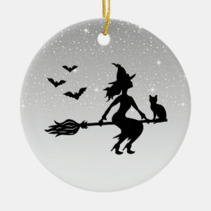 Décoration En Céramique Sorcière Élégante Sur Un Balai Halloween Gris Et N
