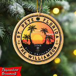 Décoration En Céramique St. Pete Beach Floride Retro Sunset Palm Tree 80s<br><div class="desc">St. Pete Beach Florida Vintage 60s Souvenirs. St. Pete Beach Florida - Retro Tropical Palm Tree 60s Souvenirs design Vintage fait un grand cadeau de Noël ou d'anniversaire pour les fans de la plage de St. Pete Beach. Le design rétro de l'ambiance estivale est un cadeau parfait pour les amateurs...</div>