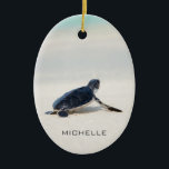 Décoration En Céramique Turtle Beach Voyage Nom personnalisé | Nature<br><div class="desc">Ce design est composé d'une petite tortue qui se dirige vers l'océan après sa naissance. Personnalisez en modifiant le texte dans la zone de texte ou en supprimant le texte sans nom. #tortue #vie marine #océan #seaturtle #leatherback #plage #vie marine #personnalisées #nom #noël #vacances #fêtes #fête #ornements #décorations #décorations #célébrations...</div>