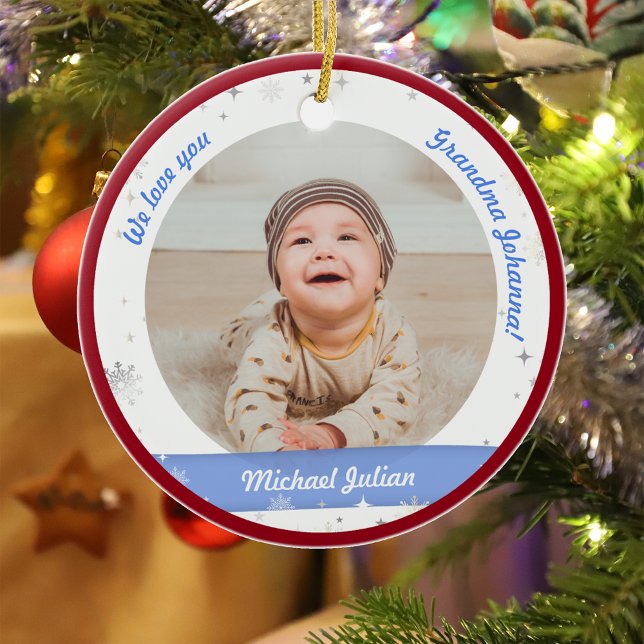 Décoration En Céramique Twin Boys Photos Grand-mère mignonne Premier bébé  (Modern Elegant Cute First Christmas Baby Twins Boys We love you Grandma Snowflakes Stars Red Frame)