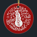 Décoration En Céramique Typographie de Noël de Snowman moderne Jingle Bell<br><div class="desc">Une magnifique composition typographique de la citation de Noël classique (Wonderland d'hiver, Noël blanc, Chill de neige) encadre un bonhomme de neige aux griffes de neige casquettes et mignonnes et aux petits coeurs Parfait pour créer un souvenir de vacances pour orner votre arbre de Noël! Personnalisez le dos avec vos...</div>