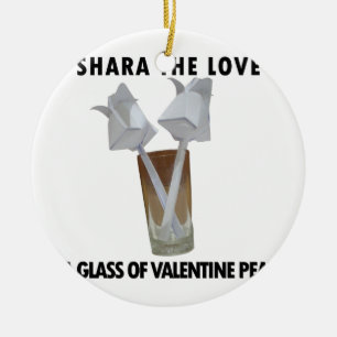 Décoration En Céramique Un verre de paix de la Saint-Valentin.