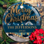 Décoration En Céramique Village d'hiver Joyeux Noël Personnalisé Nom de fa<br><div class="desc">Célébrez la saison des fêtes avec le Winter Village Joyeux Noël Personnalisé Nom de famille Ornement en céramique, un ajout charmant à votre décor festif. Ce décor magnifiquement artisanal présente une scène pittoresque de village d'hiver, parfaite pour capturer l'esprit de Noël. Personnalisez-le avec le nom de votre famille pour créer...</div>