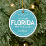 Décoration En Céramique Vintage Florida Miami Beach Surfing Souvenir Retro<br><div class="desc">Ce vintage surf florida fl miami beach retro 80s design souvenir est un grand cadeau de floride pour miami local, résident et voyageur ou touriste qui aime passer leurs vacances à destin, tampa bay, plage d'eau claire, clé ouest et naples plage, Planifiez des vacances d'été ou de printemps en floride...</div>