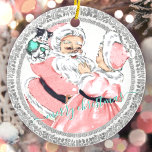 Décoration En Céramique Vintage rose Père Noël   Mme Claus Noël victorien<br><div class="desc">un vieux monde patiné et en détresse, à la père Noël et à mme. claus dansant avec gaieté avec un chat père Noël tient dans un gant vert menthe, et les deux habillés dans de beaux tons rose vif et chic, vintages, entourés d'argent cadre victorien antique cadre habillent les deux...</div>