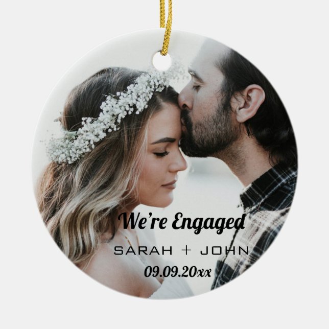 Décoration En Céramique We’re Engaged Photo Personalised Ceramic Ornament (Devant)