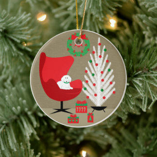 Décoration En Céramique White Dog in Mid Century Christmas Room