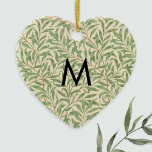 Décoration En Céramique William Morris Monogramme de la charrue à saule à<br><div class="desc">Cet élégant ornement présente le motif botanique "Willow Bough" de William Morris,  conçu pour le papier peint en 1887. Cliquez sur "Personnaliser" pour ajouter votre initiale au design,  et il apparaîtra comme un monogramme élégant au centre du motif de saule.</div>
