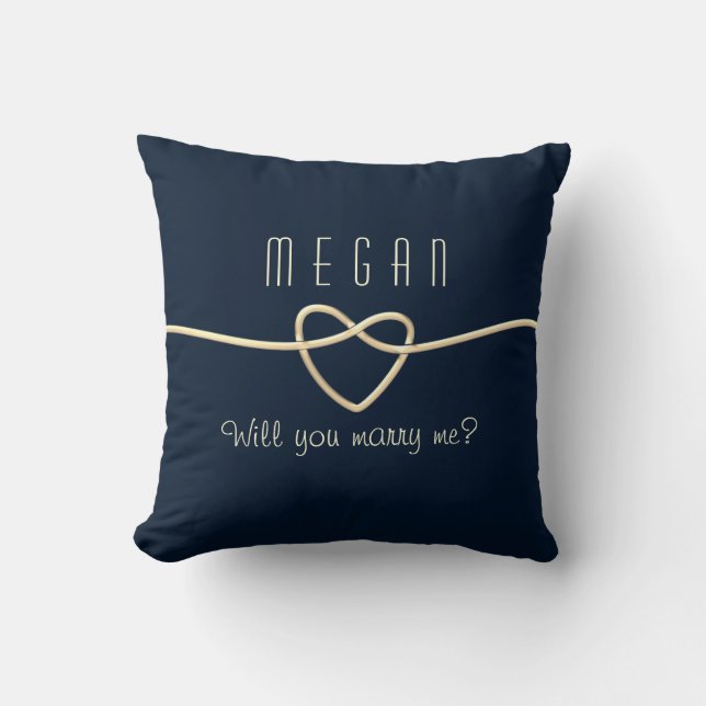 Demande en Mariage sur un Coussin  (Recto)