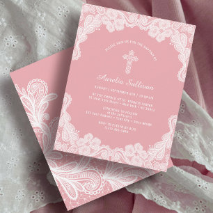 Dentelle blanche sur invitation du baptême rose