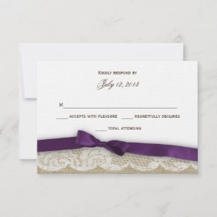 Dentelle romantique et réponse violette foncée