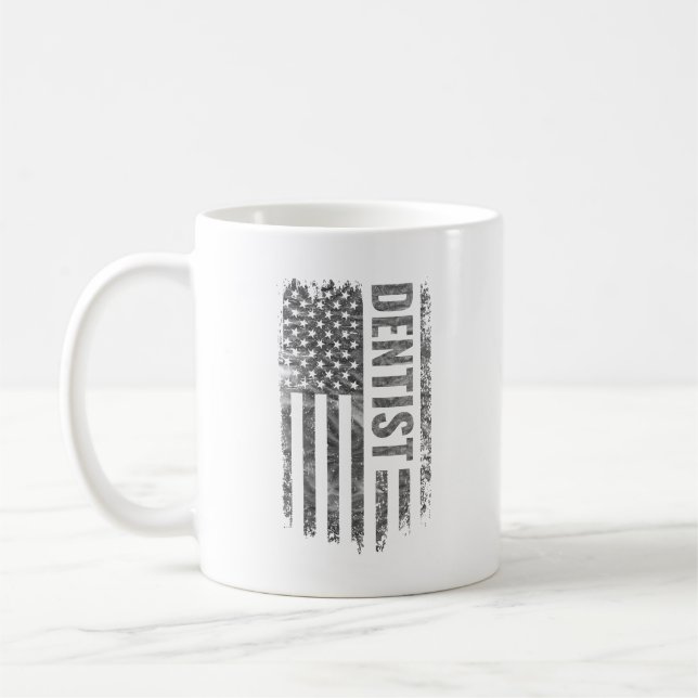 Dentist USA Flag Distressed design Mug (Gauche)