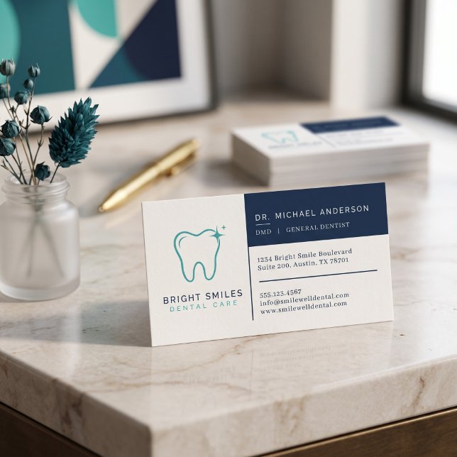 Dentiste Moderne Propre Cartes de Visite Dentaire  (Créateur téléchargé)