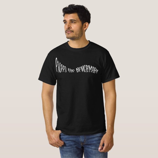 Dépassé le T-shirt de référence (Devant entier)