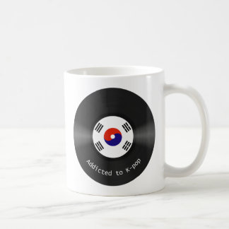Dépendant dans la tasse de Kpop