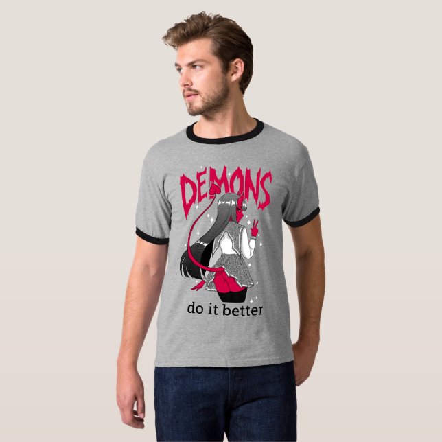 des démons il améliorent le T-shirt foncé de (Devant entier)