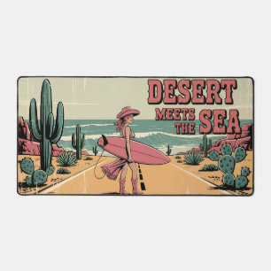 Desert rencontre Sea Desk Mat - Retro Surf Cowgirl