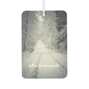 Désodorisant Pour Voiture Traverser une forêt d'hiver enneigée