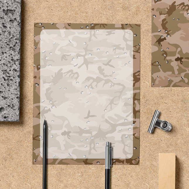 Dessin de camouflage du désert avec des cailloux,  (Créateur téléchargé)