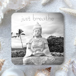 Dessous-de-verre Buddha Hawaii noir et blanc Photo Breathe<br><div class="desc">"Respire." Chaque fois que je visite la Grande Île, je dois aller à ce Bouddha. Quelque chose sur la splendeur de l'océan, le visage paisible, et la solitude de son emplacement me fait me sentir calme, serein et heureux. Prenez un moment pour vous détendre chaque fois que vous vous détendez...</div>