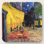 Dessous-de-verre Café Terrasse à la nuit par Vincent van Gogh<br><div class="desc">Le Café Terrace sur la Place du Forum de Vincent van Gogh est un post impressionnisme d'art vintage, une peinture architecturale de paysage urbain. Vue extérieure d'un restaurant avec tables, chaises, serveurs et personnes à manger. Une belle nuit avec des étoiles dans le ciel à Arles, France. À propos de...</div>