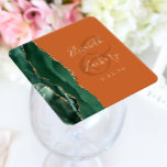 Dessous-de-verre Carré En Papier Agate Emerald Vert or brûlé Mariage orange<br><div class="desc">Cet élégant dessous de verre mariage moderne présente une aquarelle couleur vert émeraude et un design de géode d'agate orné d'une parties scintillant en faux or. Customisez facilement le texte de couleur or sur un arrière - plan d'orange brûlé ou de rouille, avec les noms de la mariée et du...</div>