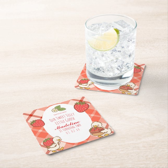 Dessous-de-verre Carré En Papier Anniversaire des fraises d'oie sucrées idiotes (En situation)