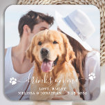 Dessous-de-verre Carré En Papier Boissons Photo Modernes Sur Moi Amoureux des chien<br><div class="desc">Bois sur moi ! Ajoutez la touche finale à votre mariage avec ces dessous de verre de mariage photo personnalisés. Parfait pour votre mariage après la fête et la réception, et comme faveurs de mariage pour vos invités. Customisez ces dessous de verre de mariage de chien photo avec votre photo...</div>