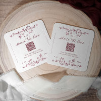 Code QR de mariage floral bordeaux rouge foncé vin
