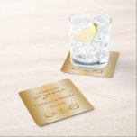 Dessous-de-verre Carré En Papier Couples Noms Golden 50e anniversaire Mariage Cadea<br><div class="desc">Ajoutez les noms du couple et la date du 50e anniversaire du mariage pour un cadeau élégant personnalisé. Ce dessous de verre en papier est une idée simple et agréable de cadeau ou de décoration de fête pour l'anniversaire mariage de vos parents ou grands-parents. L'arrière - plan du faux dégradé...</div>