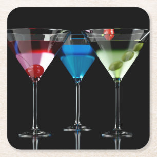 Dessous-de-verre Carré En Papier Différents cocktails dans des lunettes à martini n