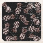 Dessous-de-verre Carré En Papier élégant marbre noir rose or ananas<br><div class="desc">Design élégant et tendance avec motif d'ananas rose en faux or et marbre noir.</div>