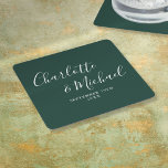 Dessous-de-verre Carré En Papier Élégant signature Script Emerald Green Mariage<br><div class="desc">Elégant dessous de verre mariage vert émeraude de signature personnalisée avec les noms de style signature et votre date de mariage spécial. Conçu par Thisisnotme©</div>