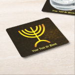 Dessous-de-verre Carré En Papier Flamme de Menorah<br><div class="desc">Un rendu numérique brun et or de la menorah juive à sept branches (hébreu : מְ נ וֹ רָ ‎). Ajoutez votre propre texte. La menorah à sept branches, utilisée dans le sanctuaire portatif mis en place par Moïse dans le désert et plus tard dans le Temple de Jérusalem, est...</div>