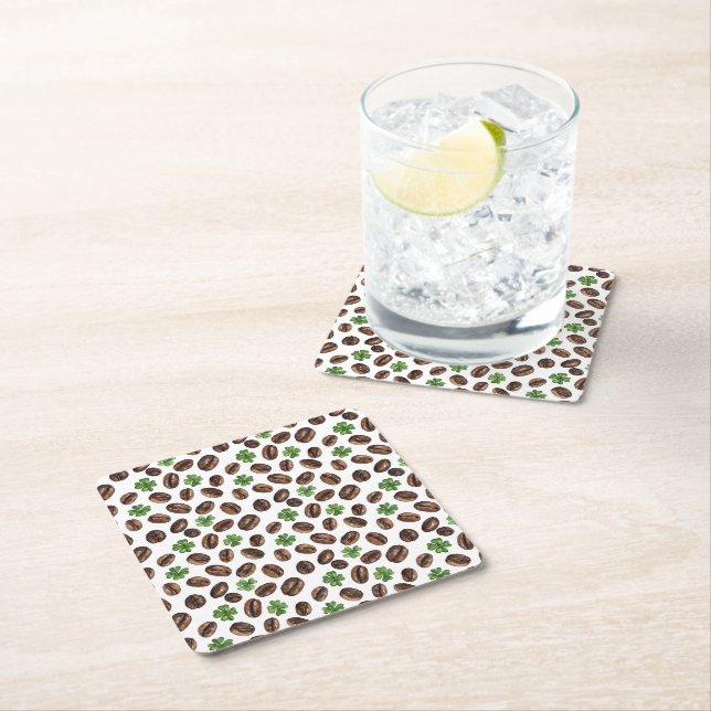 Dessous-de-verre Carré En Papier Irish Coffee Beans and Shamrocks Funny Design (En situation)