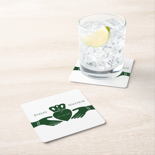 Dessous-de-verre Carré En Papier Irlandais Claddagh Ring Simple Graphic Green Maria (En situation)