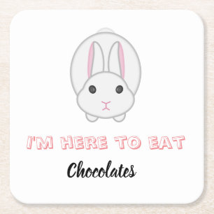 Dessous-de-verre Carré En Papier Lapin de Pâques attendant de manger des chocolats