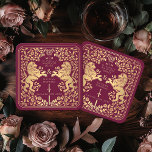 Dessous-de-verre Carré En Papier Mariage médiéval Red Royal Lion<br><div class="desc">Ajoutez du charme royal à votre paysage de table ! Ces dessous de verre de mariage personnalisés sont dotés d'un lion majestueux et d'un design floral avec vos noms et monogramme, le tout en or luxueux contre un arrière - plan rouge. Parfait pour une fête d'imaginaire médiévale avec une élégance...</div>