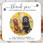 Dessous-de-verre Carré En Papier Mariage pour animaux de compagnie moderne élégant<br><div class="desc">Merci de célébrer mes humains ! Ajoutez la touche finale à votre mariage avec ces dessous de verre de mariage photo personnalisés. Parfait pour votre mariage après la fête et la réception, et comme faveurs de mariage pour vos invités. Customisez ces dessous de verre de mariage de chien photo avec...</div>