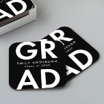 Dessous-de-verre Carré En Papier Noir | Bold Grad Graduation Party<br><div class="desc">Dessous de verre papier de graduation personnalisés avec "Grad" en caractères blancs gras avec un arrière - plan noir. Personnalisez les dessous de verre de graduation en ajoutant le nom et l'année de graduation du diplômé. Les dessous de verre de remise de diplômes personnalisés sont parfaits pour les fêtes de...</div>
