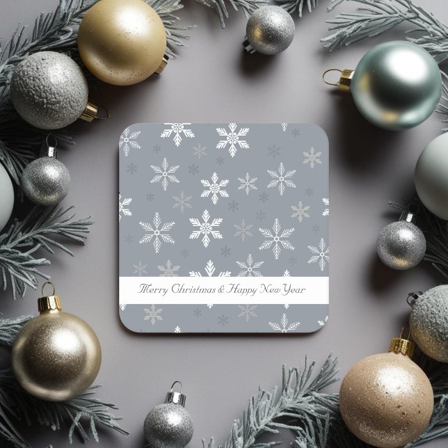 Dessous-de-verre Carré En Papier Snowflakes gris rustique et blanc Fêtes motifs (Rustic Grey and White Snowflakes pattern Holidays Square Paper Coaster)