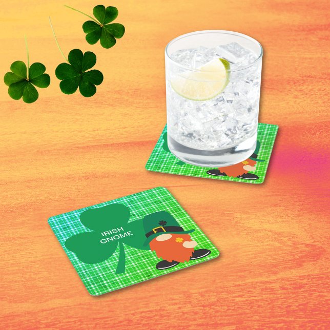 Dessous-de-verre Carré En Papier St patrick Shamrock irlandais Gnome (Irish Gnome Shamrock St Patrick's Square Paper Coaster)
