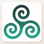 Dessous-de-verre Carré En Papier Triskele vert<br><div class="desc">Symbole vert Triskele. Le symbole Triskele ou Triskelion se compose de trois spirales ou de trois bras enclenchés,  comme s'il se déplaçait de son centre. Ce symbole celtique de mouvement ou d'action représente les trois mondes : céleste,  physique et spirituel.</div>