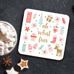 Dessous-de-verre Carré En Papier Vacances de Noël modernes<br><div class="desc">Un dessous de verre de papier de Noël ludique avec le message, Oh ce qui est amusant. Il est décoré de jolies illustrations de cadeaux, mitaines, un bas de Noël, un sapin de Noël et un renne. Un dessous de verre amusant pour la saison des fêtes. Conçu pour vous par...</div>